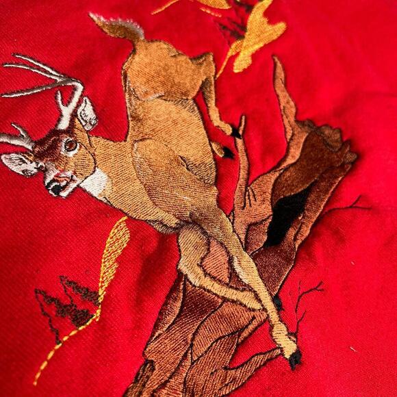 Vintage 90s Fruit of the Loom Best Deer Wildlife Graphic Sweatshirt – Red – XL - Picture 7 of 9